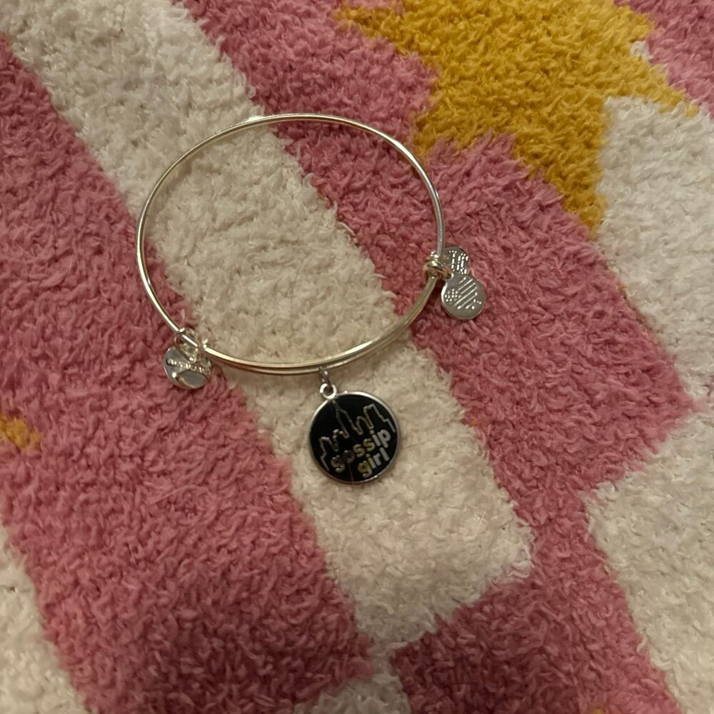 ALEX AND ANI Gossip Girl Logo Charm Bangle in Black